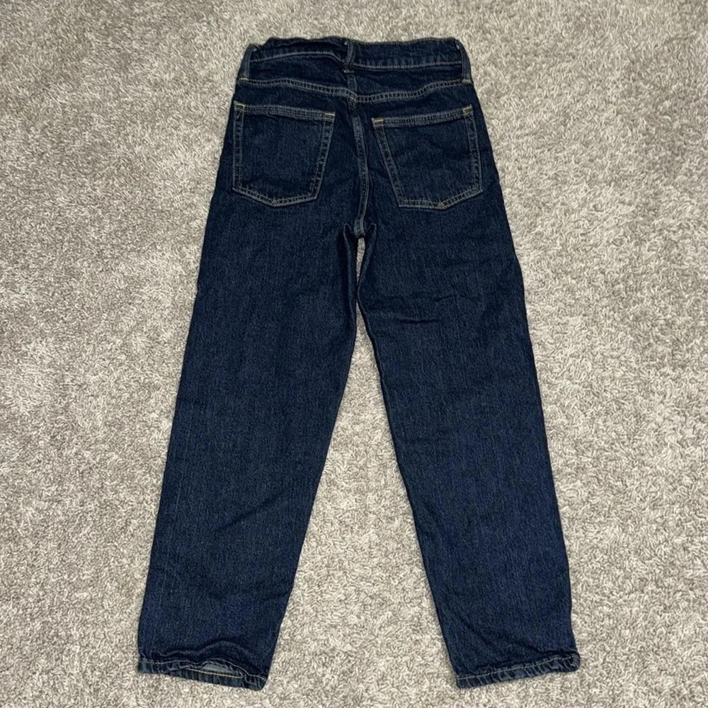 •Gap tapered jeans• - Picture 2 of 3